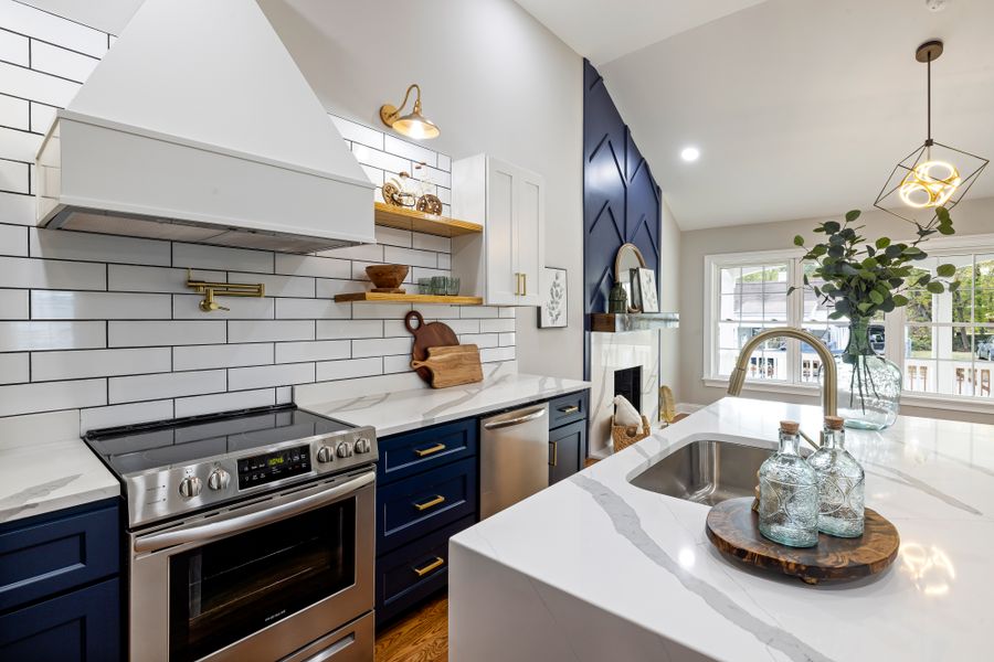 Kitchen tile and range installation in Bradenton