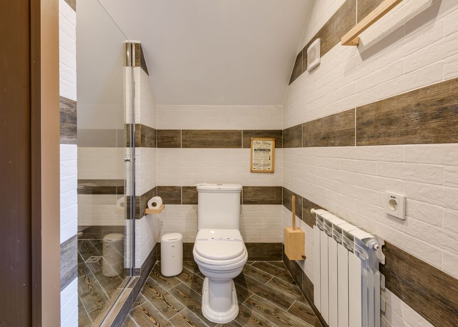 Walk-in shower renovation in Venice